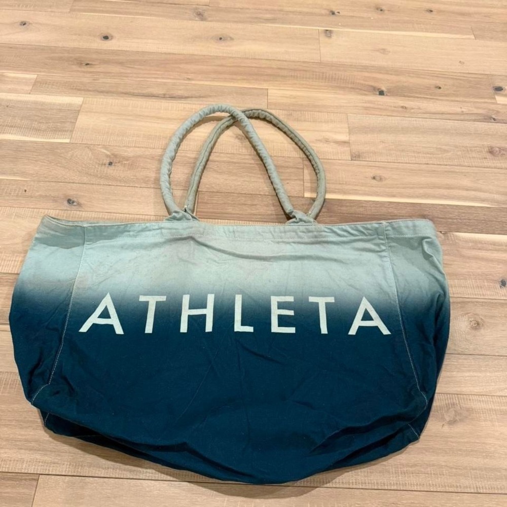 Athleta blue/green ombre gym bag Size M #gymbag #athleticwear